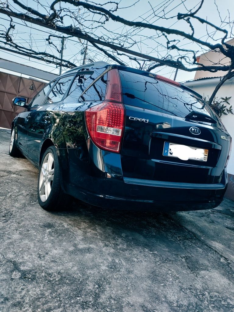 Kia ceed SW 2010