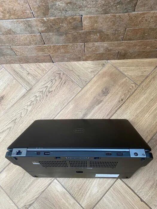 Dell на i5 та 16Гб ОЗУ, в гарному стані