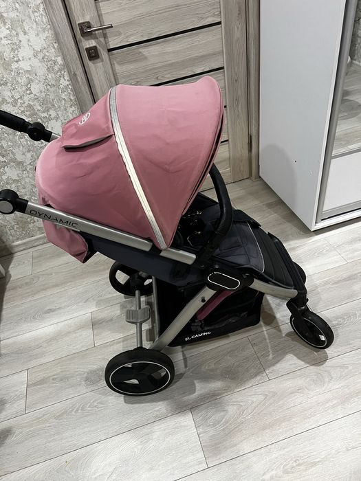 Прогулянкова коляска