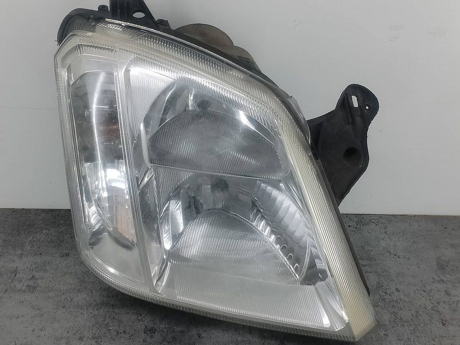 LAMPA PRZÓD PRAWA OPEL MERIVA A 89308569 VALEO
