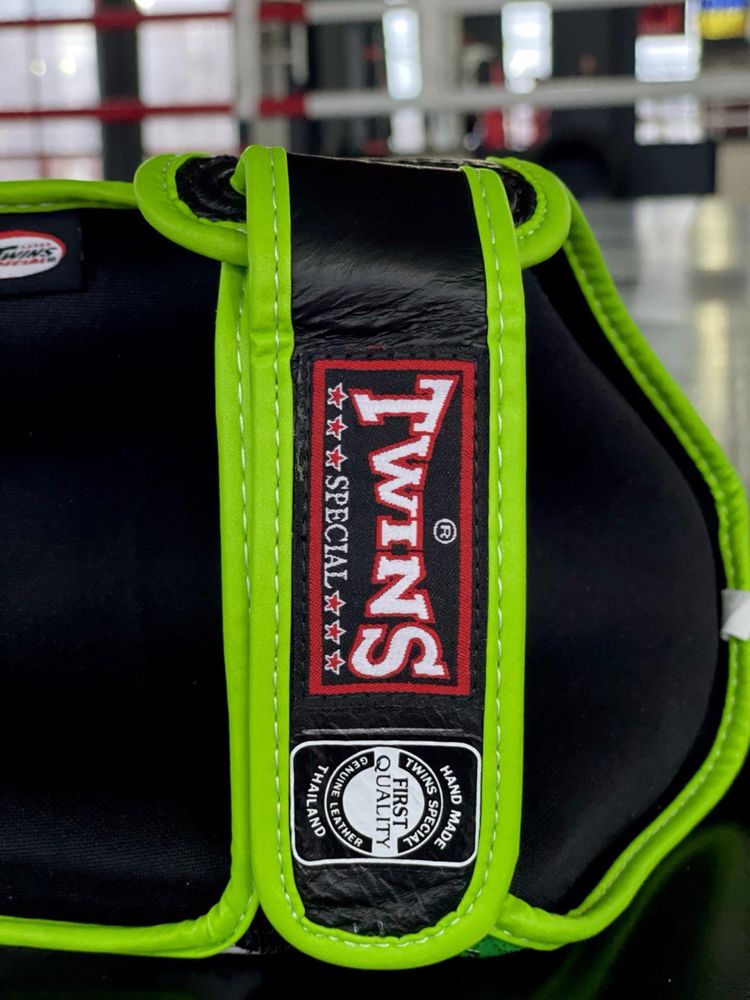 Защита ног twins special fairtex top king