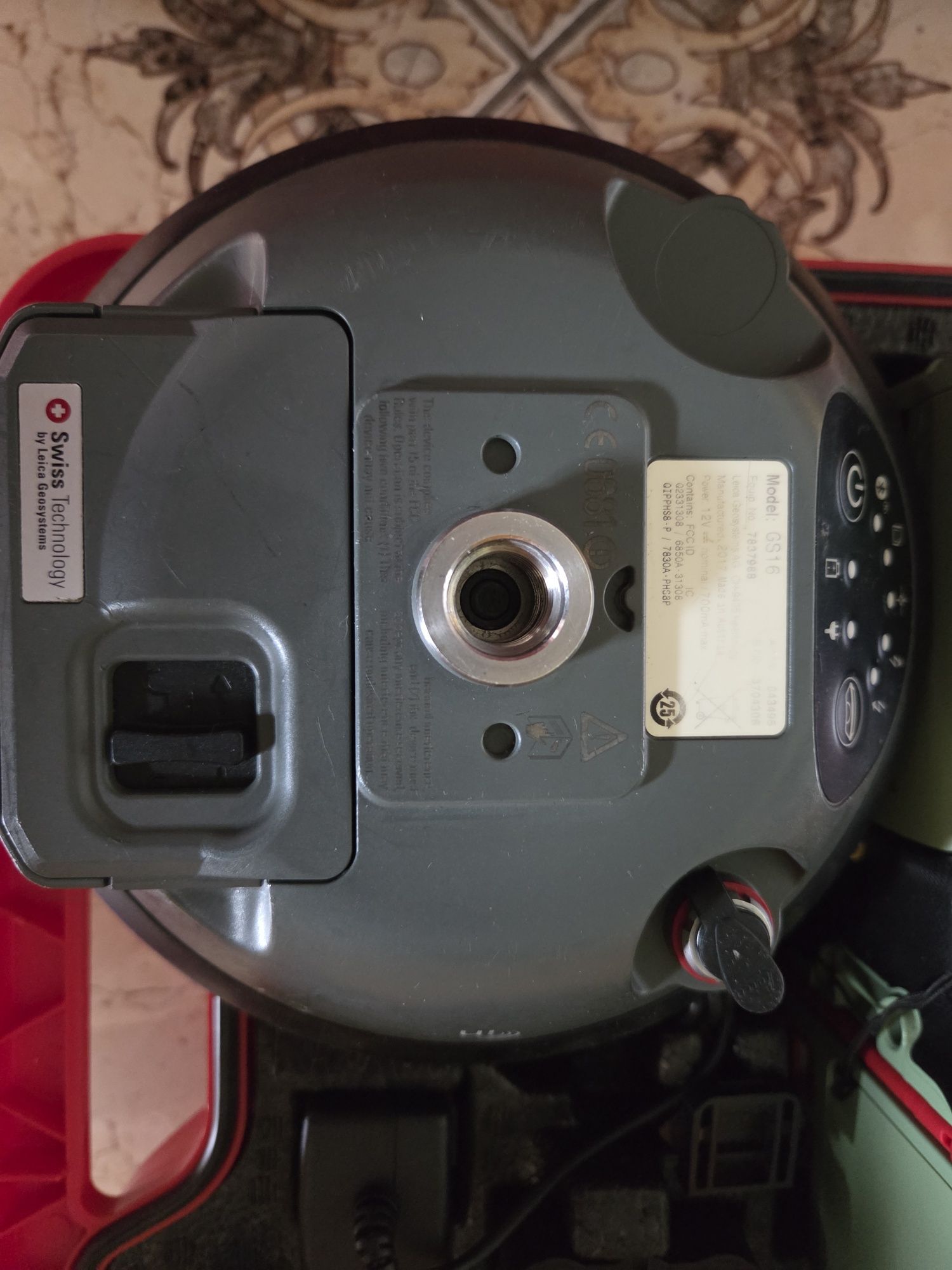 GNSS приймач Leica GS14/15/16/18 120 каналов, L1/L2/L2C GPS/GLONAS/GAL
