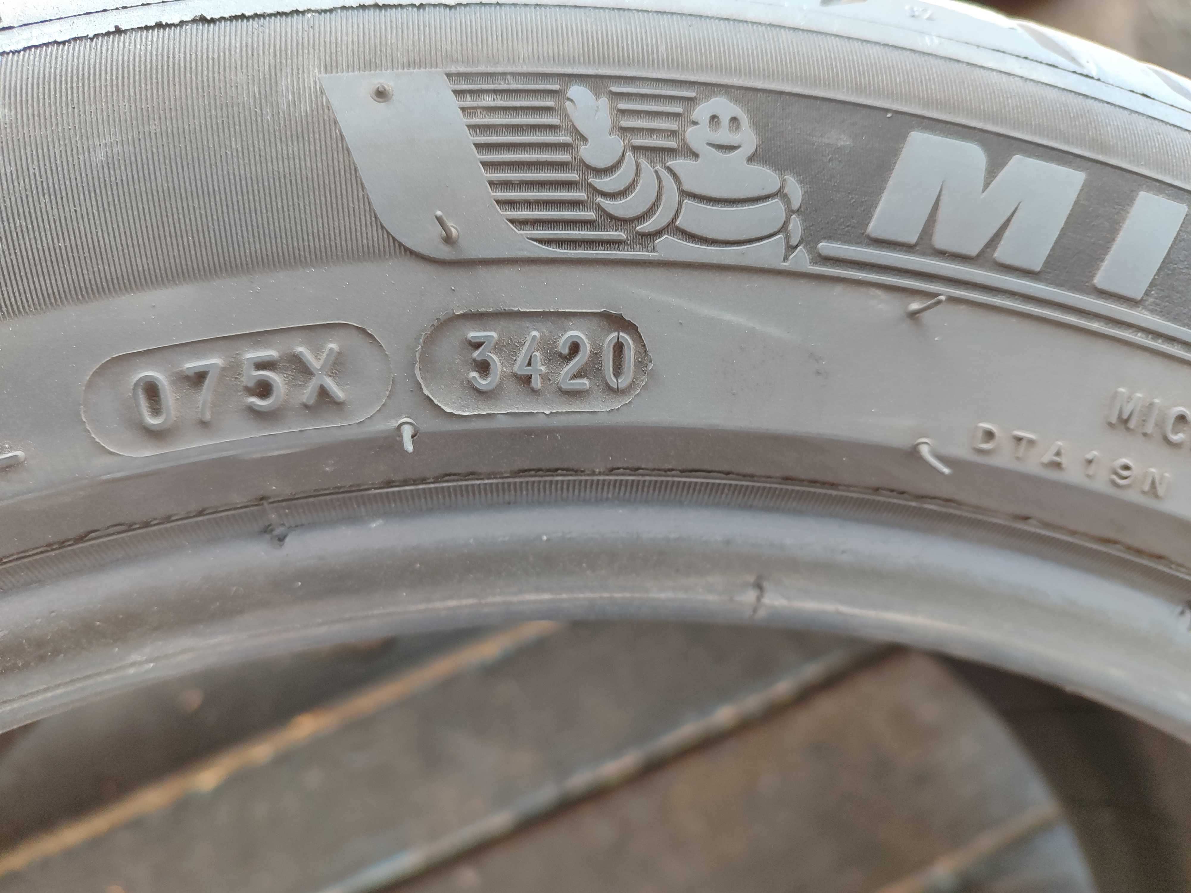 Літні шини 235/45 R18 Michelin Primacy 4