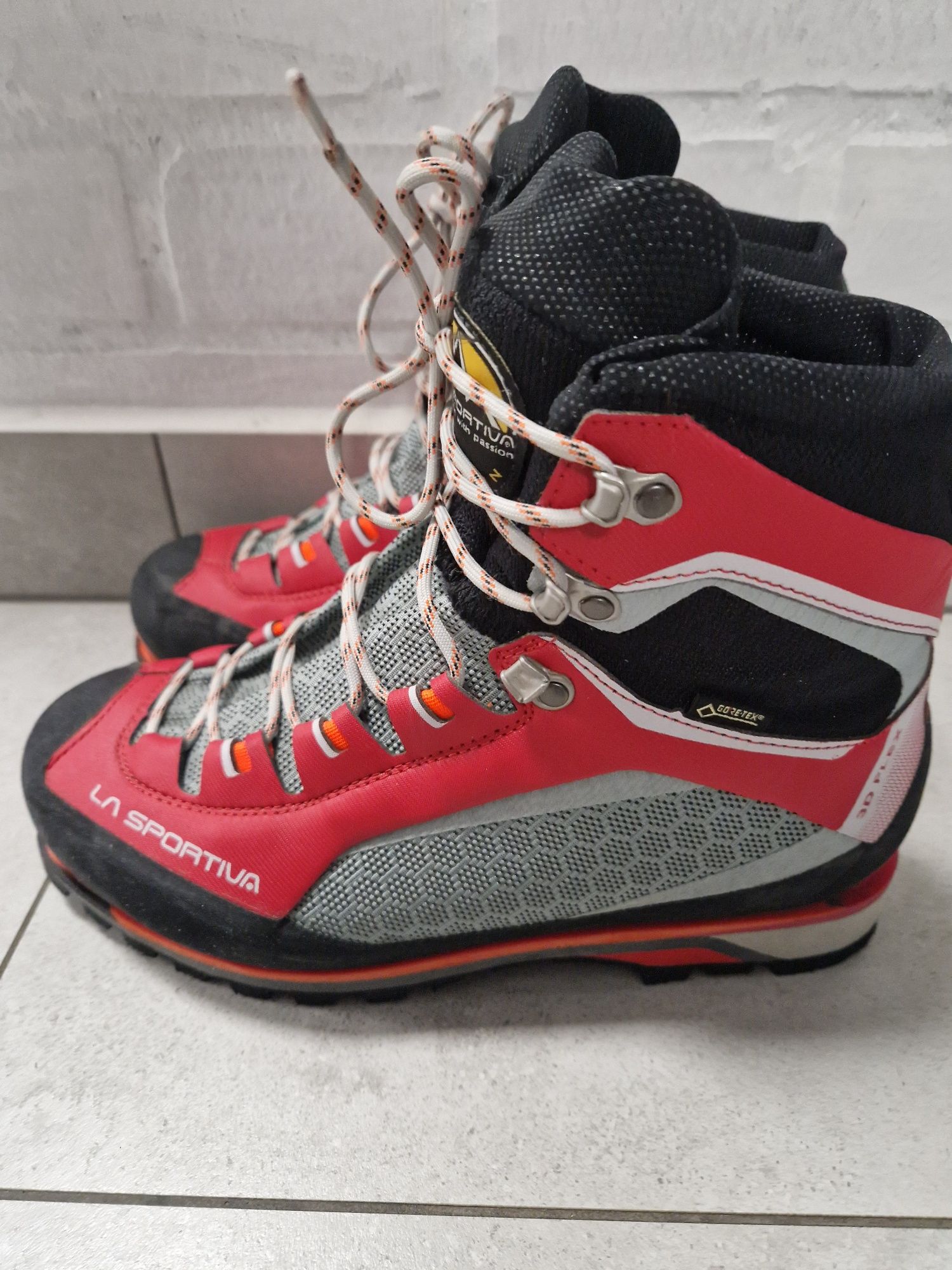 Sprzedam buty wysokogórskie  damskie La Sportiva Trango Tower Extreme