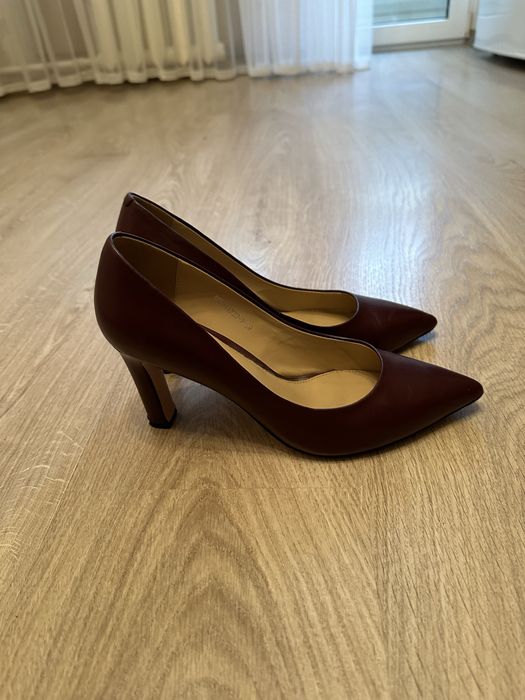 Бордові шкіряні туфлі