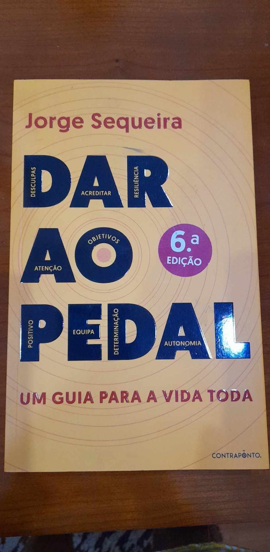 Livro Dar ao Pedal - Jorge Sequeira