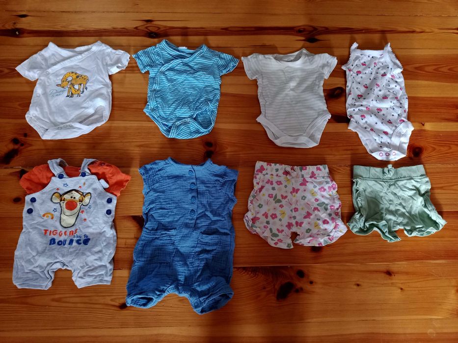 11 szt. Letnie ubranka r.56 (body, spodenki, rampers)