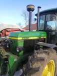 Трактор John Deere 2850 1992