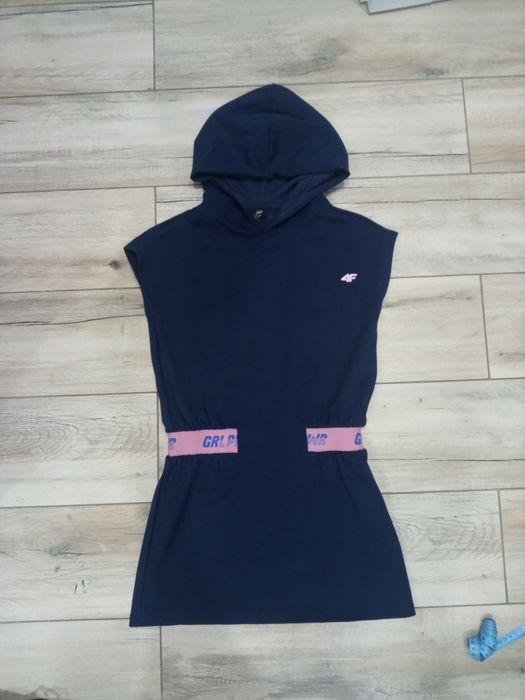 Sukienka sportowa letnia 4F rozm. 152 cm