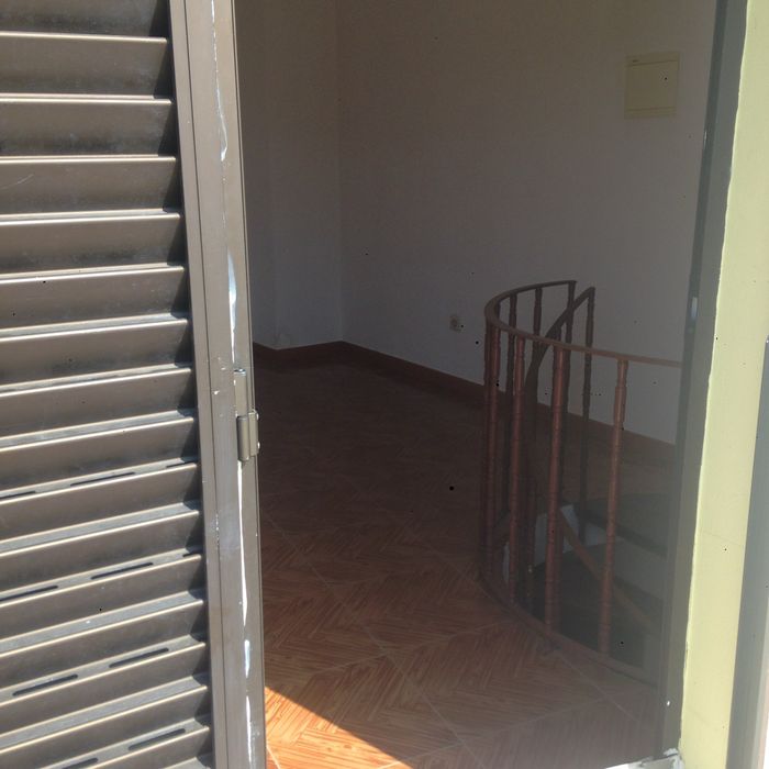 Arrendo moradia T2 em Alcoentre