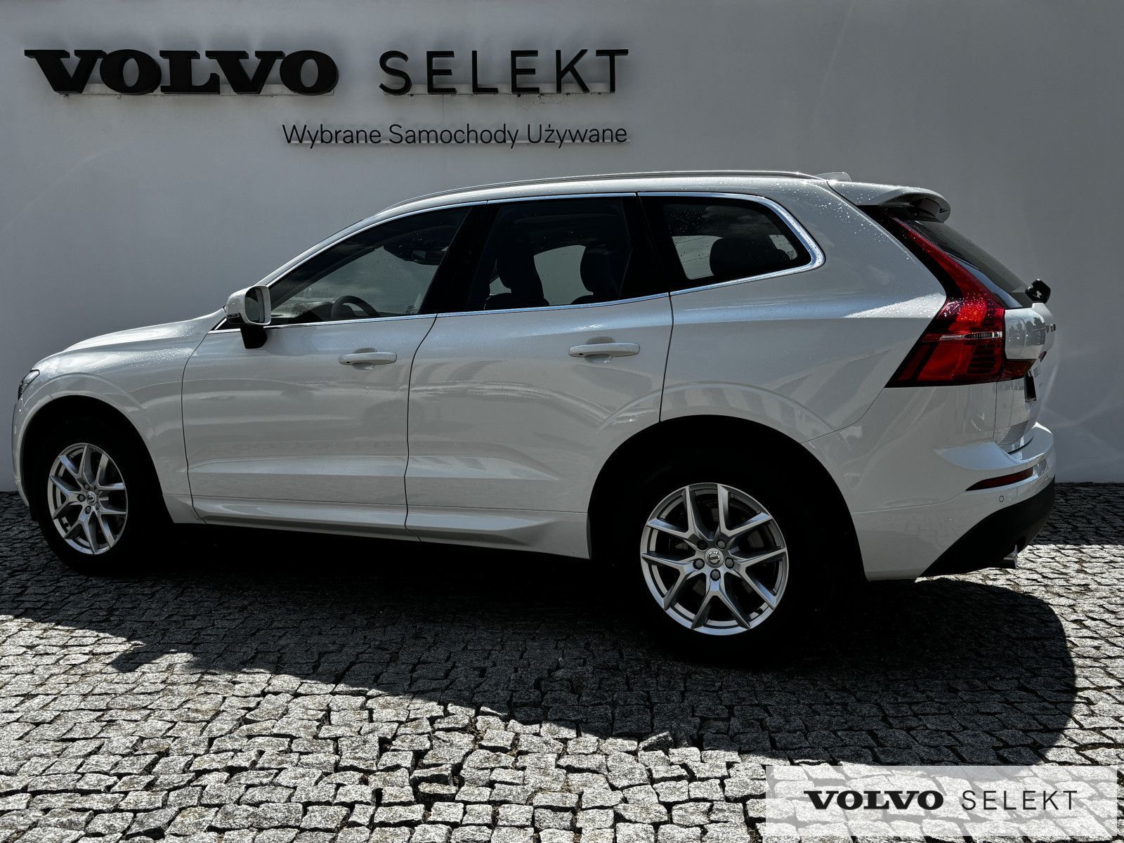 Volvo XC 60 VOLVO XC60 B4 D AWD Momentum Pro aut