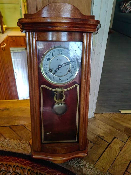 Zegar ścienny, drewniany