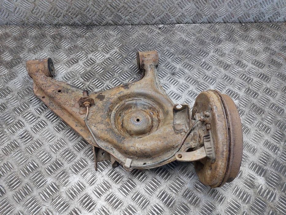 WAHACZ + PIASTA PRAWY TYŁ FIAT SEICENTO 900