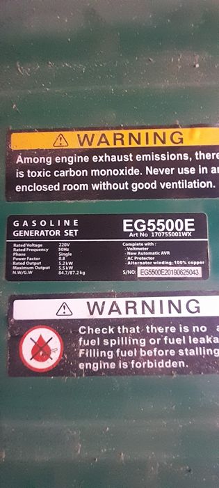 Продам бензо генератор 5.5 кв б.у