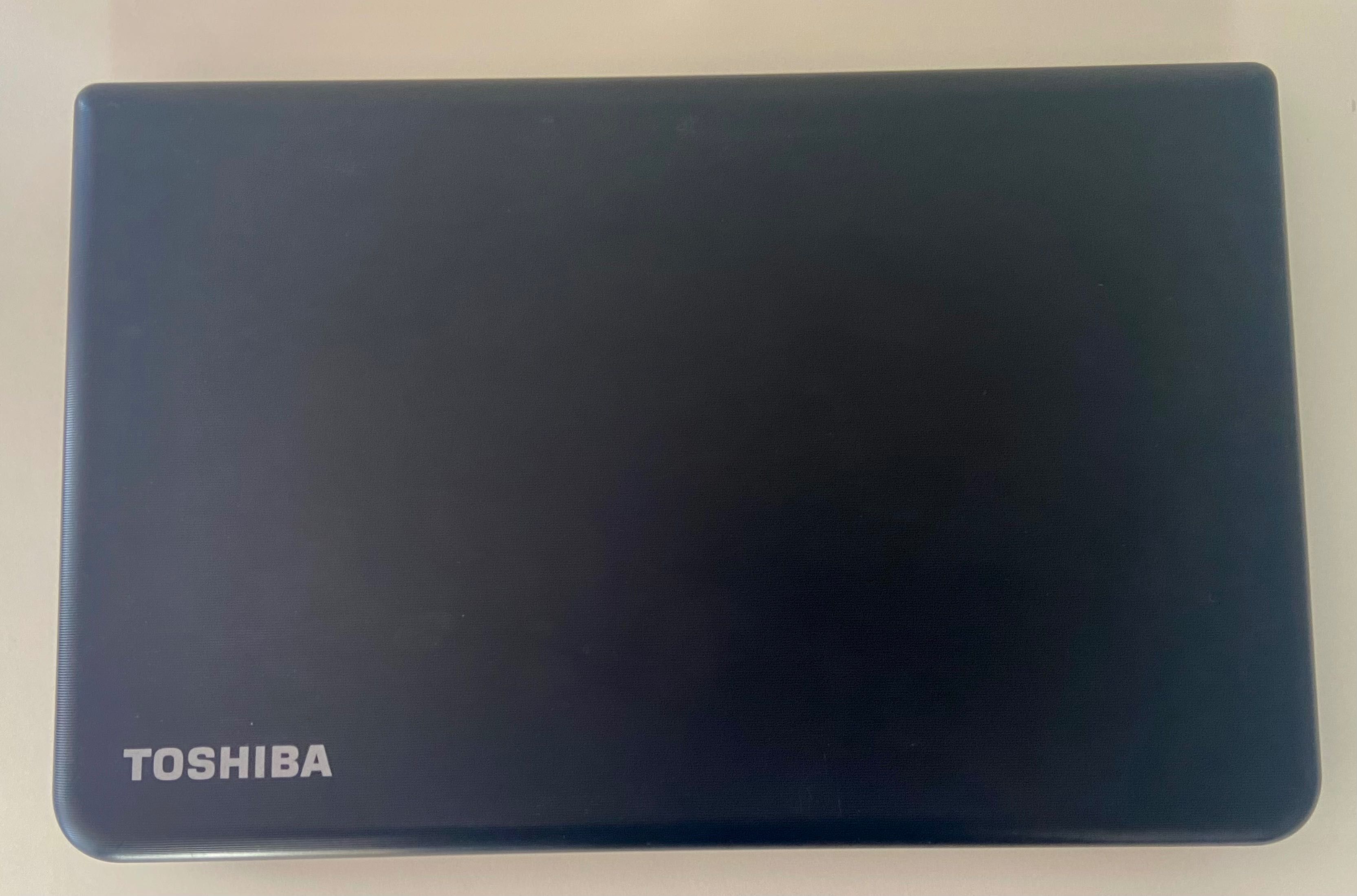 Laptop Toshiba Satellite C50-A-1FU (idealny dla starszej osoby)