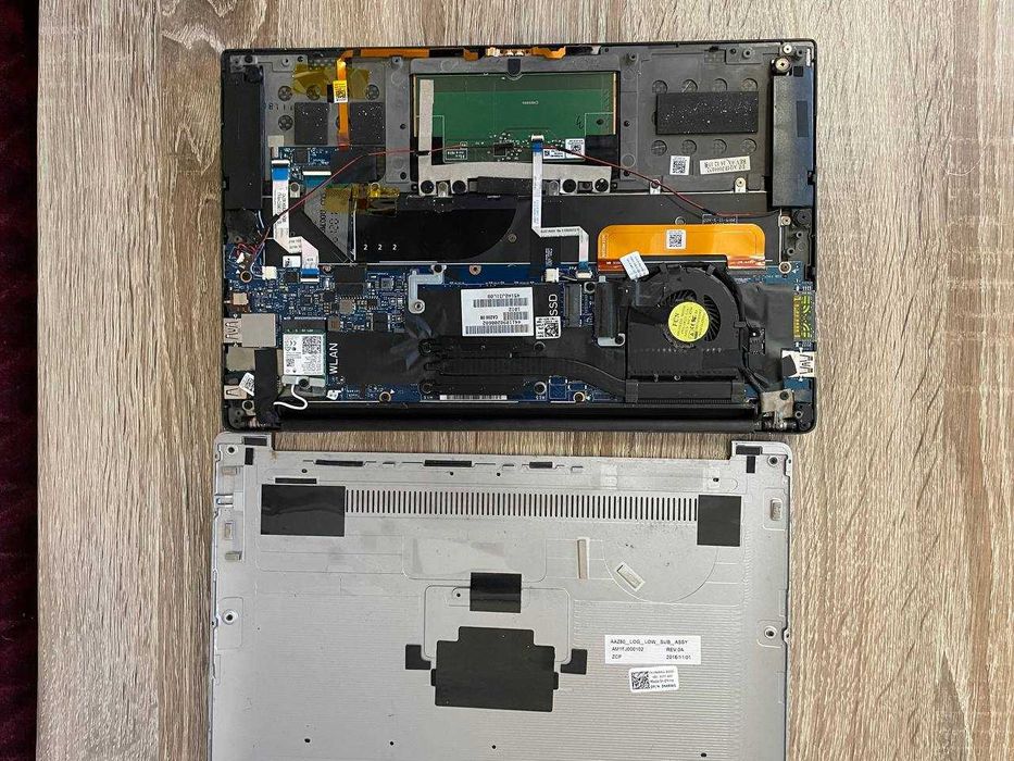 Ноутбук компактний Dell XPS 13 9360 | I5-7200U | Full HD | RAM -8Gb