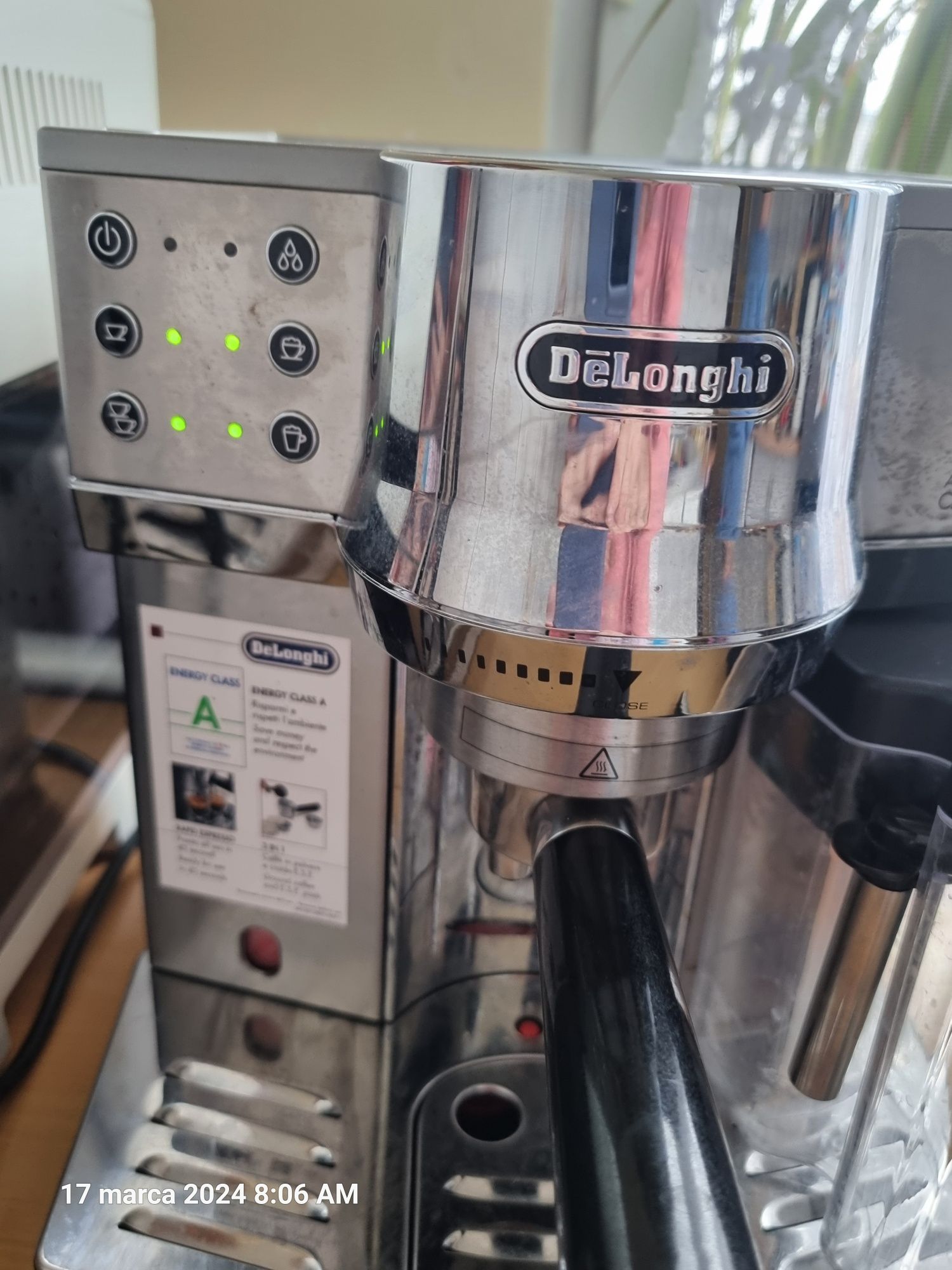 Ekspres do kawy Delonghi kolbowy