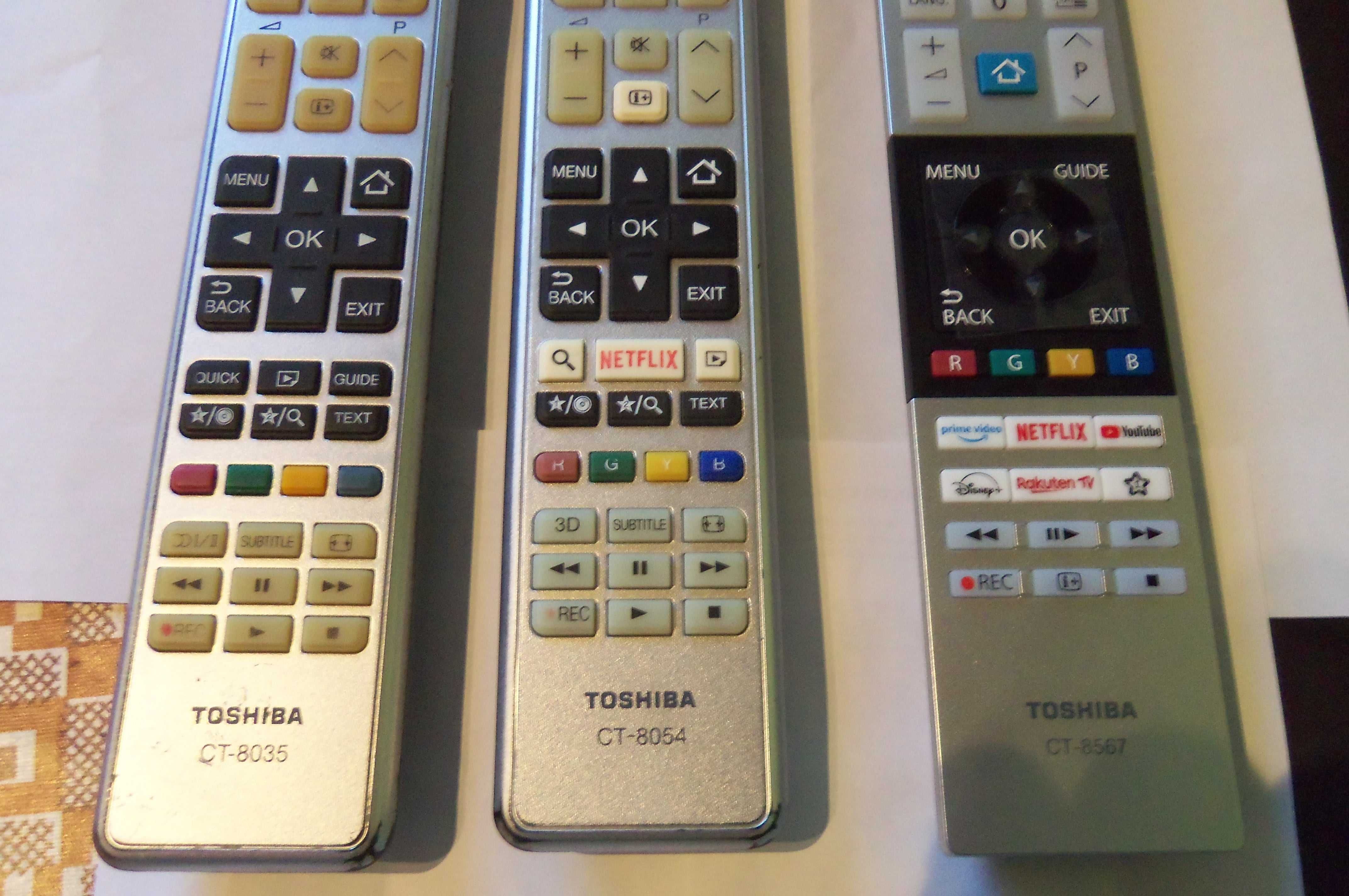Oryginalne piloty TOSHIBA SMART, CT-8035, CT-8054, CT-8567, sprawne.