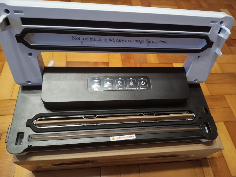 Zgrzewarka do żywności Bonsenkitchen 2000 biała