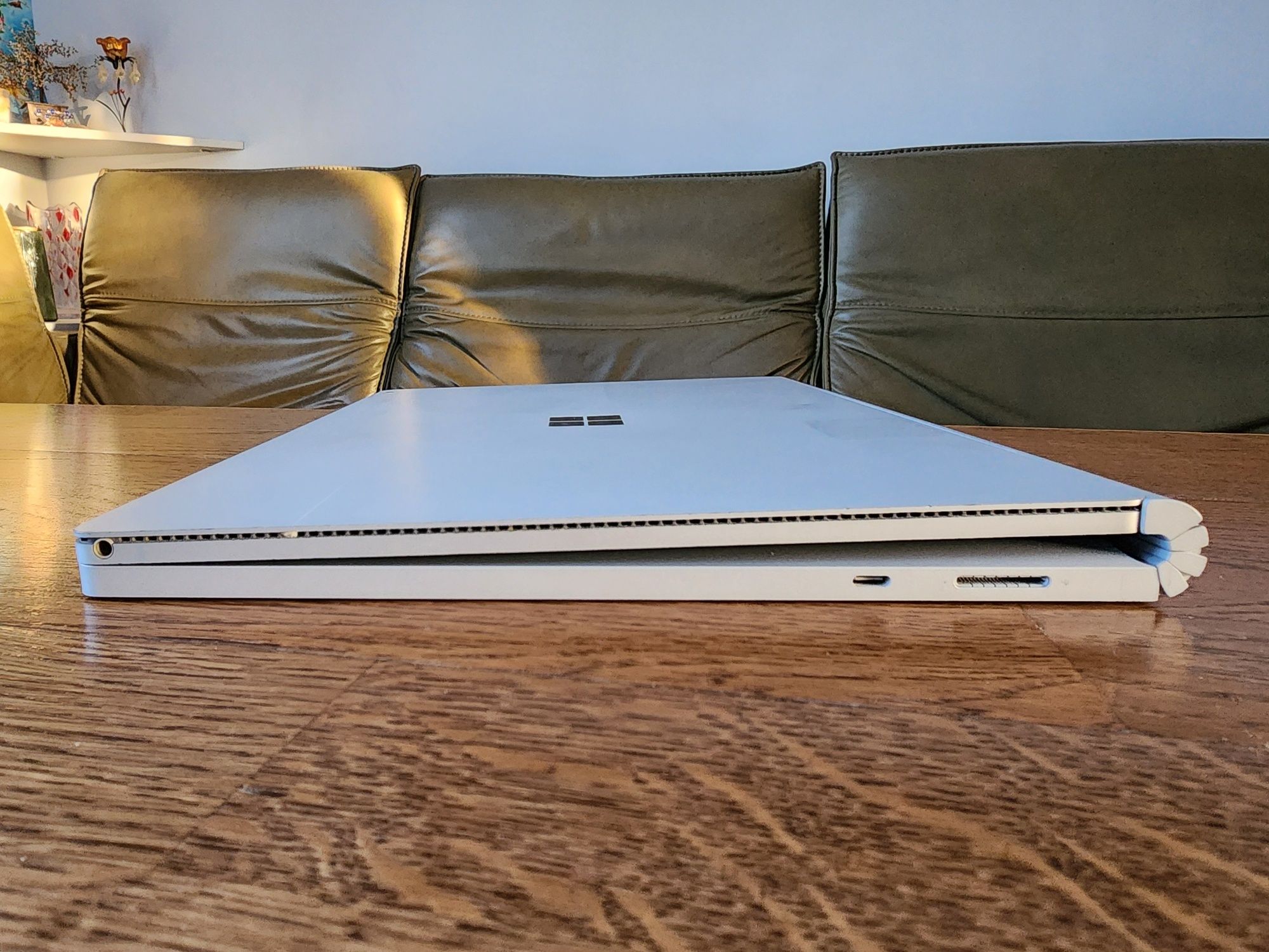 Surface Book2 4K 15" i7 16gb 256ssd nVidia GTX1060 6gb