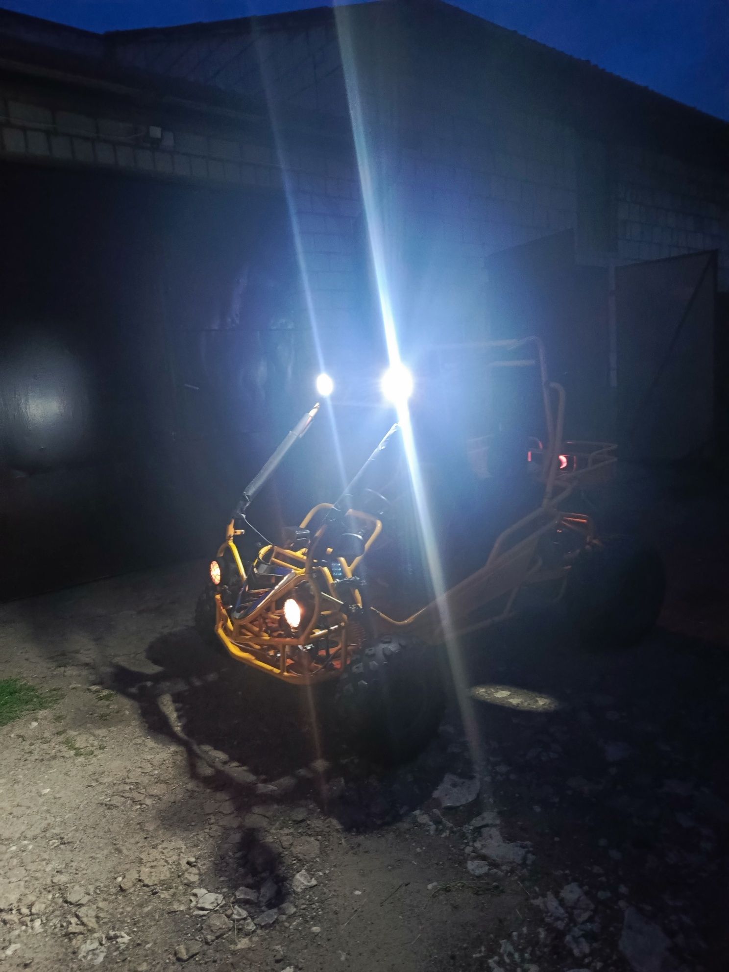 Sprzedam bagyy 200
