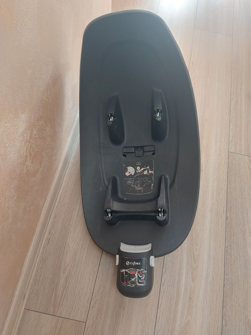 Fotelik Cybex z bazą Isofix