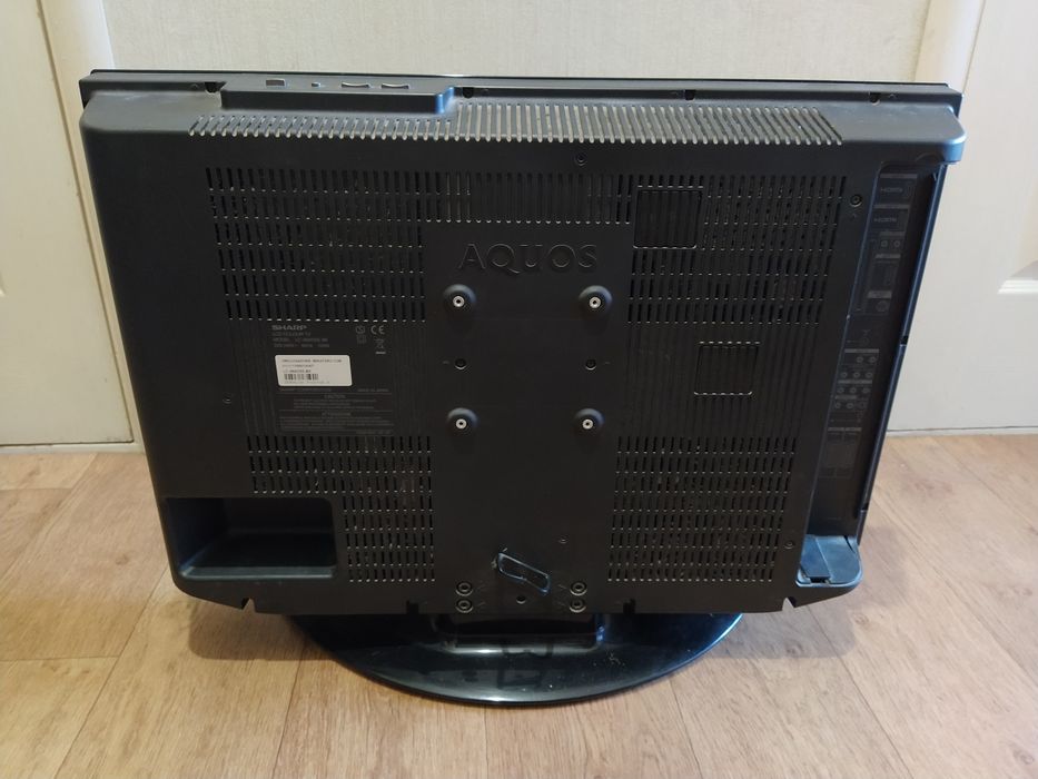 Телевізор Toshiba 26 дюйма