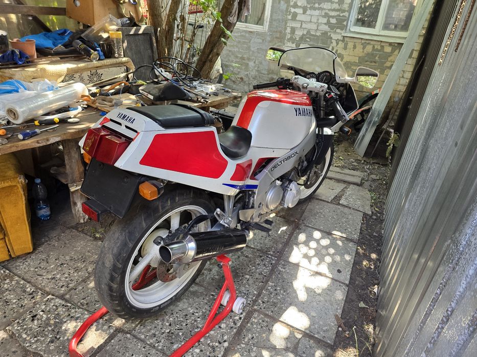 Мотороцикл Yamaha FZR 250-II