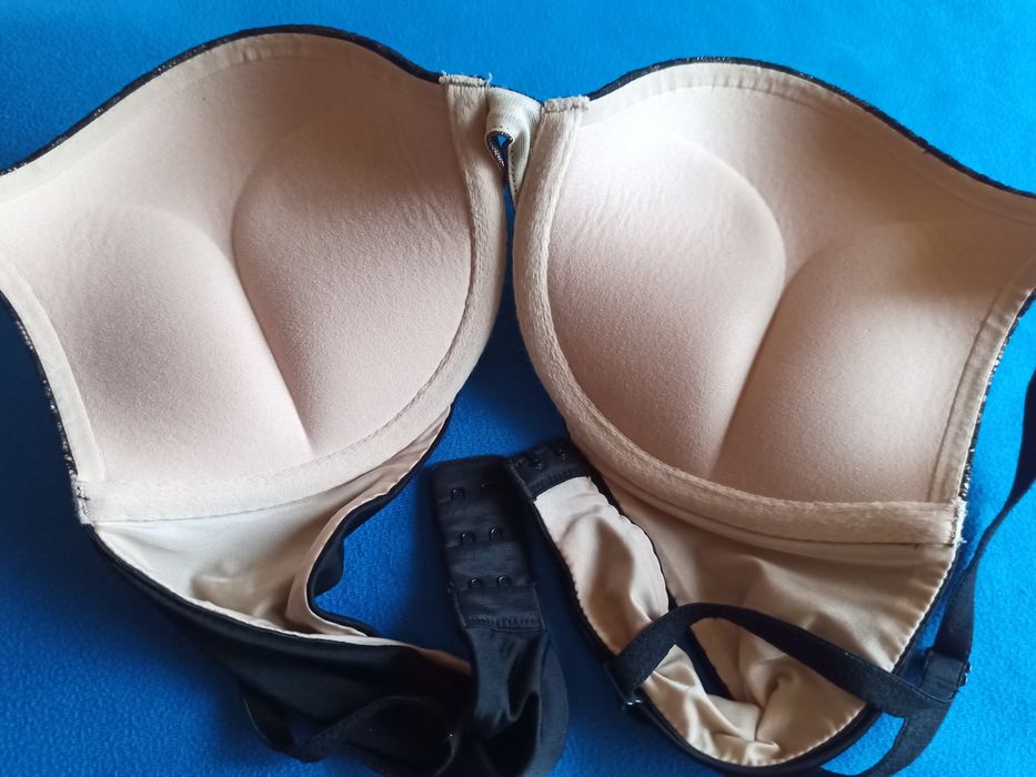 Бюстгальтер красивий, великий пушап. Victoria secret 36/b