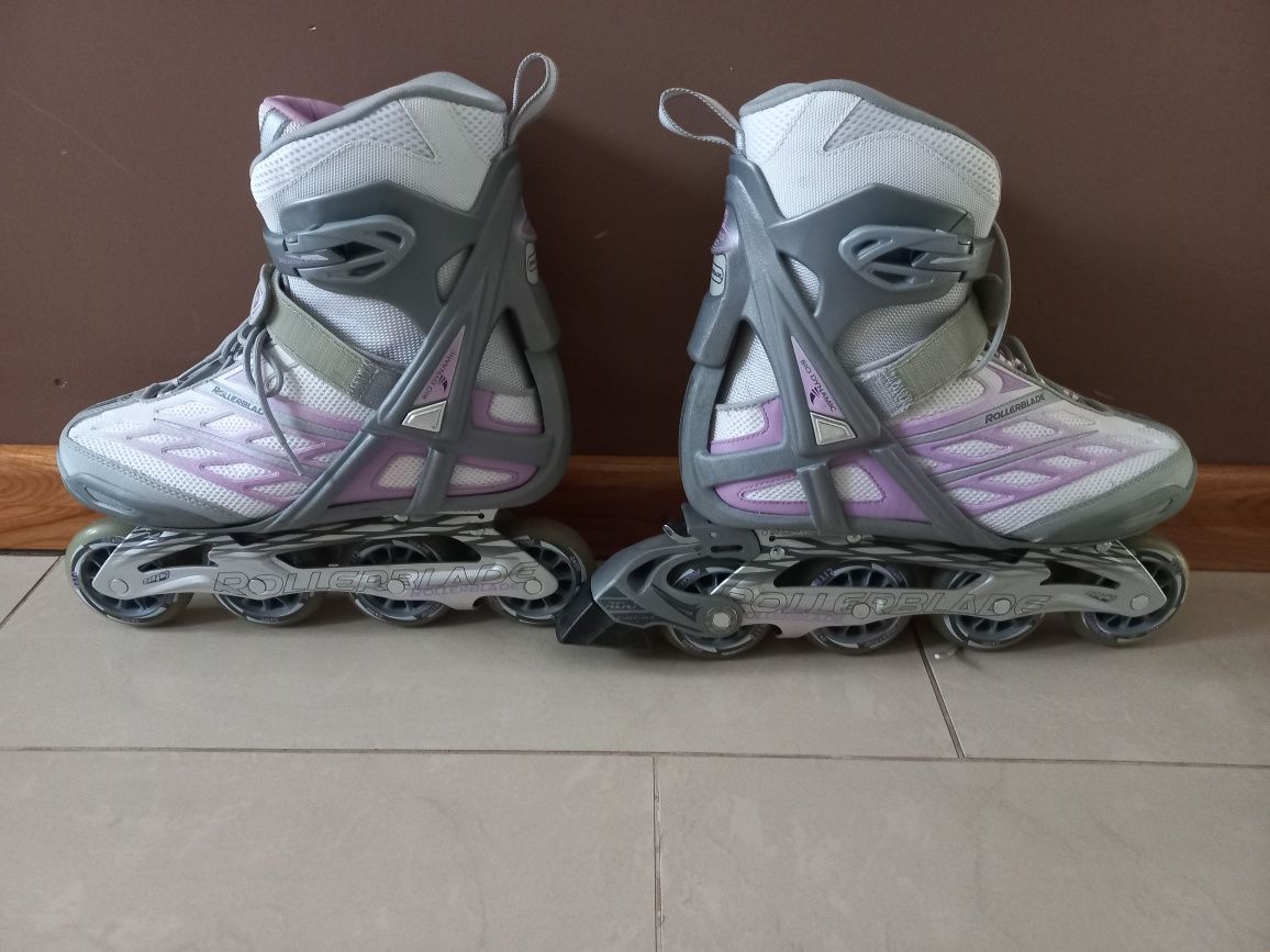 Nr 13 Rolki ROLLERBLADE WING 50 Rozmiar 42,5 dł wkładki 27,5 cm