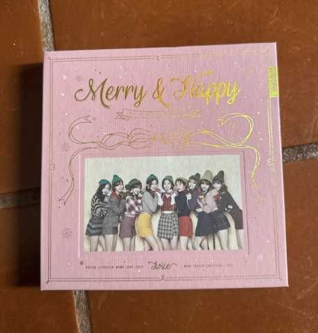 Álbum kpop- Twice , Merry & Happy