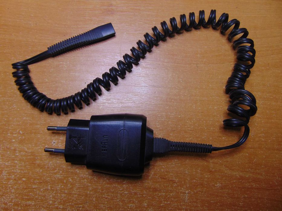 Блок питания  12V для бритвы Braun