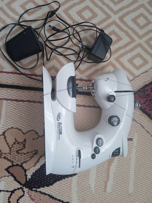 Срочно швейная електричная машина ELCOM.