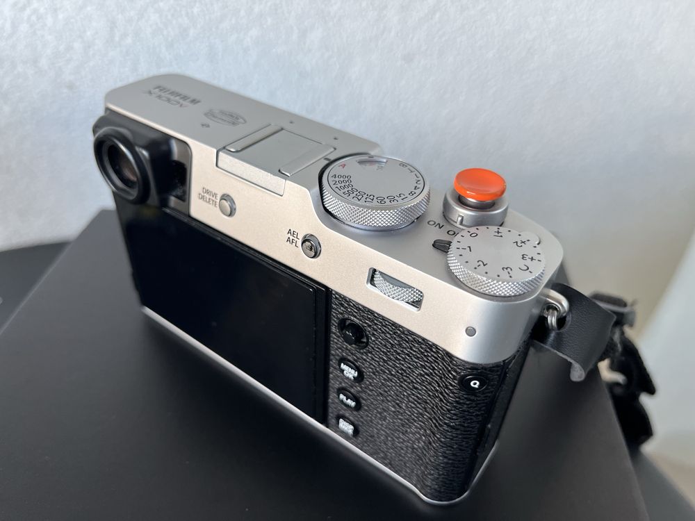Fujifilm x100v srebrny