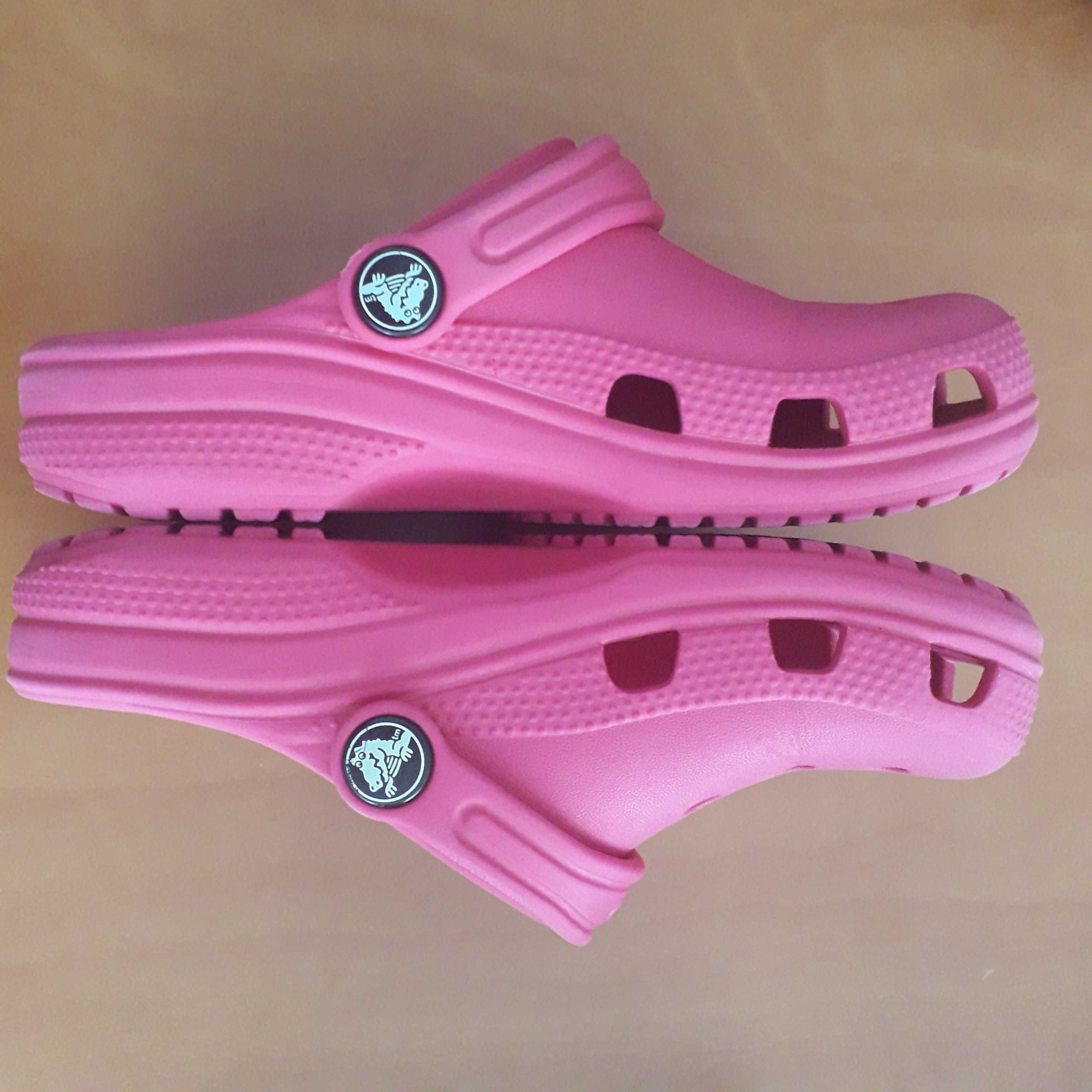 Crocs rosa menina