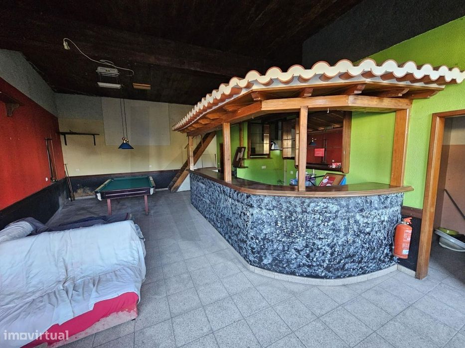 Arrenda-se excelente espaço comercial no Jardim da Serra