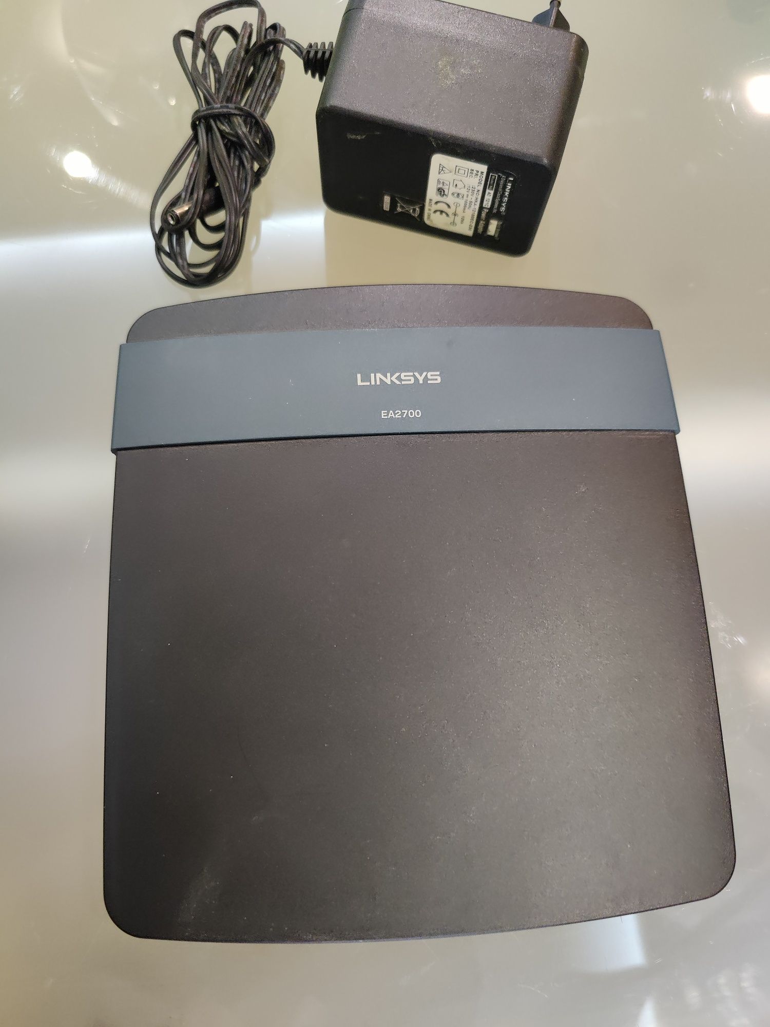 Router gigabit Linksys EA 2700