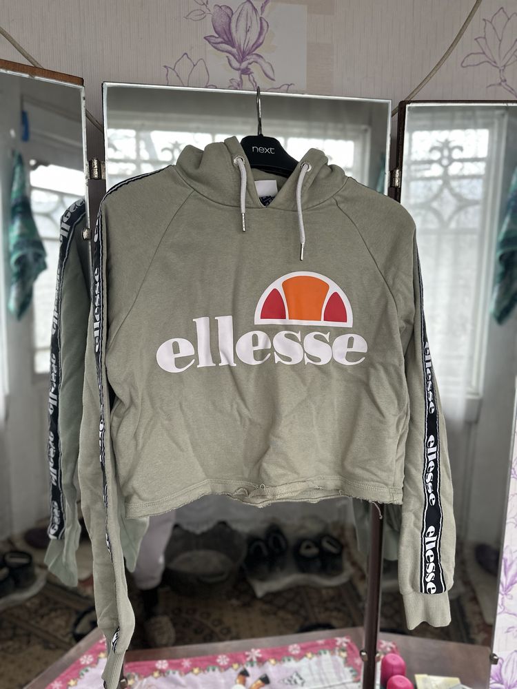 Жіночий кроп топ ellesse