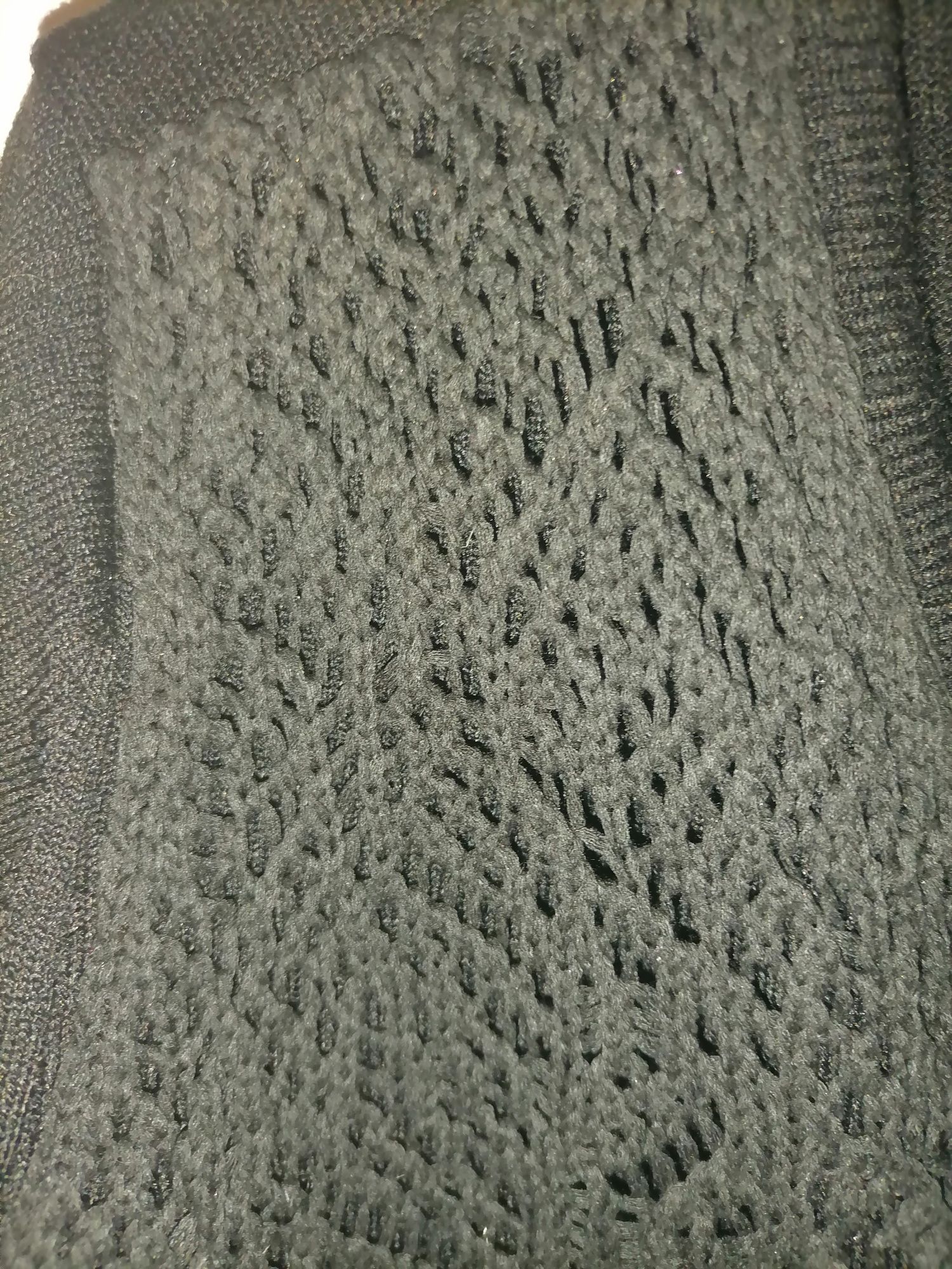 Sweter czarny z gipiurą Bonprix M-ka