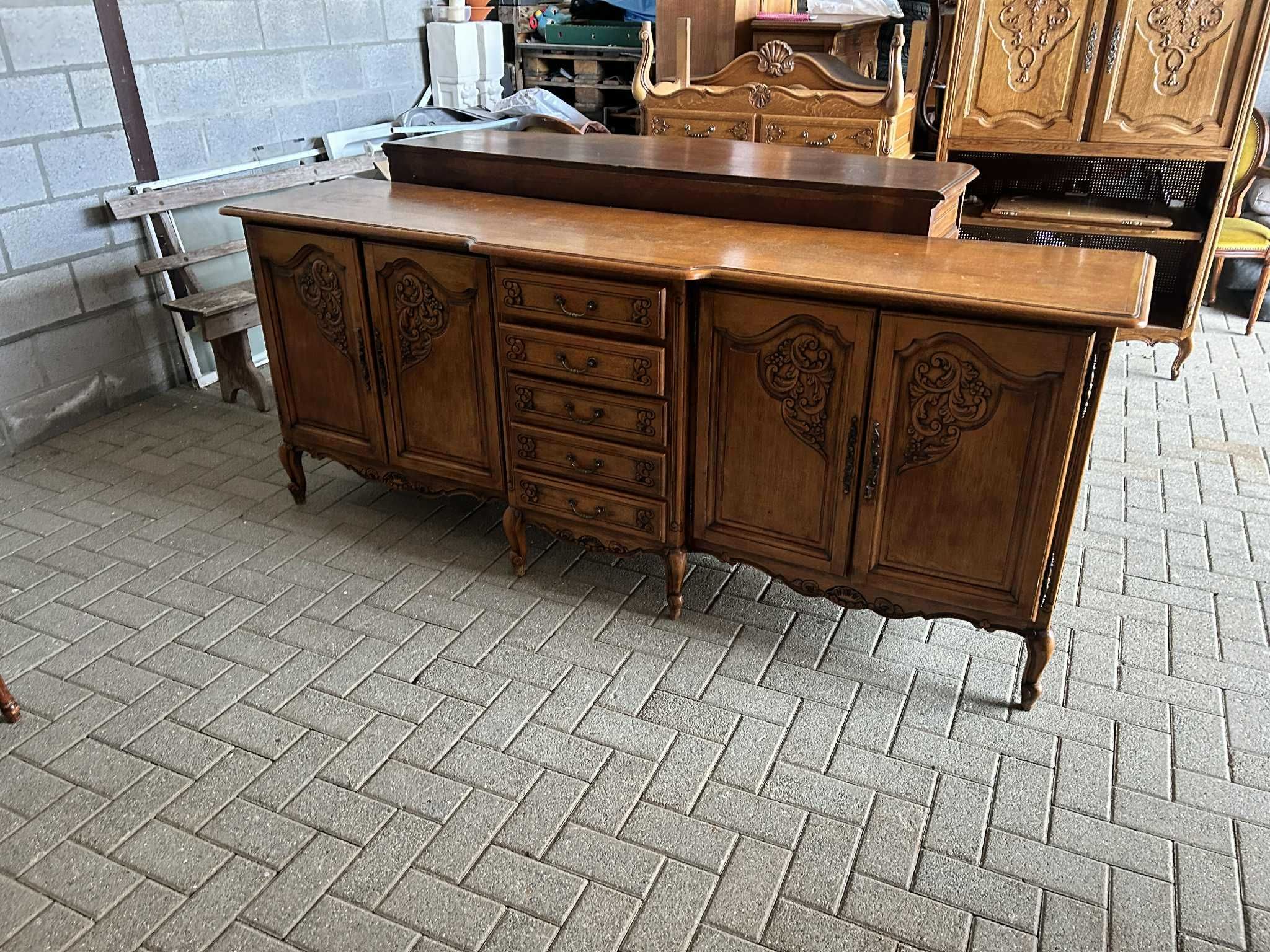 Komoda w stylu Ludwik XV 132