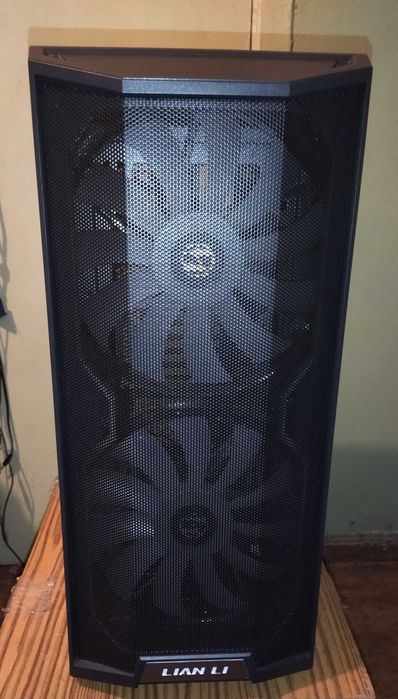 Корпус Lian Li Lancool 215 Black