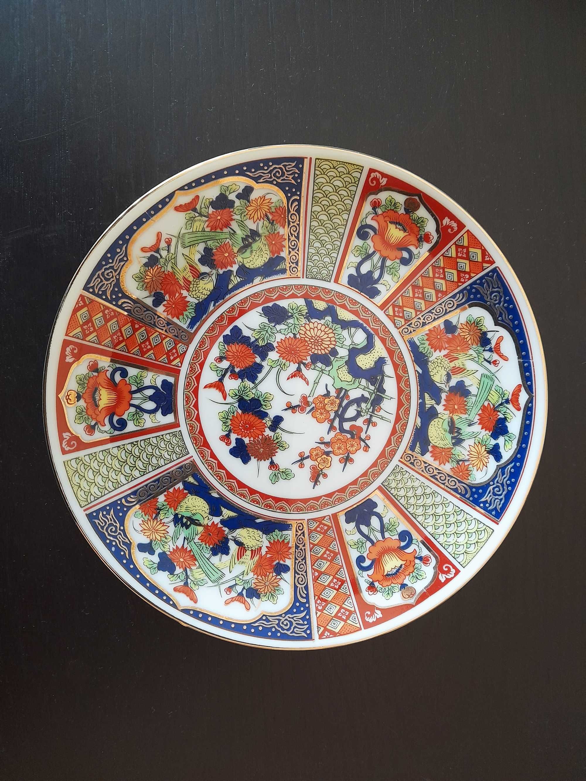 4 Pratos de Porcelana