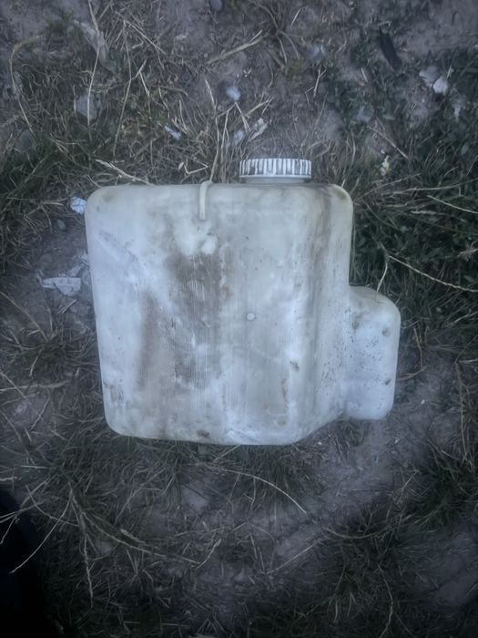 Нива Ваз 2121 бачок омивача оригінал