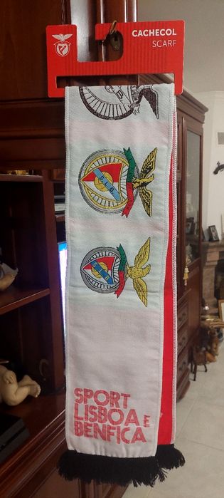 Cachecol do Benfica evolução dos simbolos