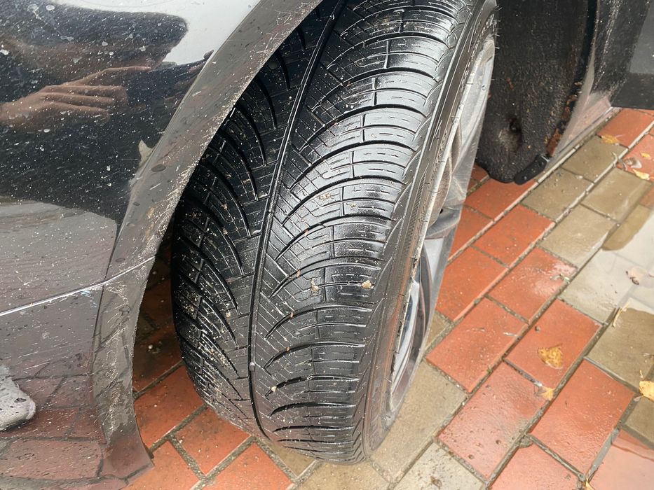 Ауді а4 б8 2011р