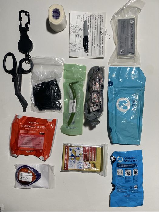 Аптечка військова. Турнікет SICH, CAT, DNIPRO або CODE RED