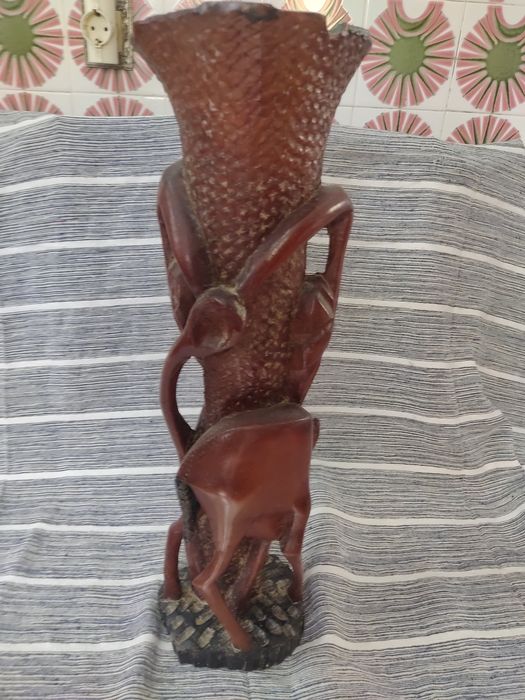 Lindo cinzeiro Africano