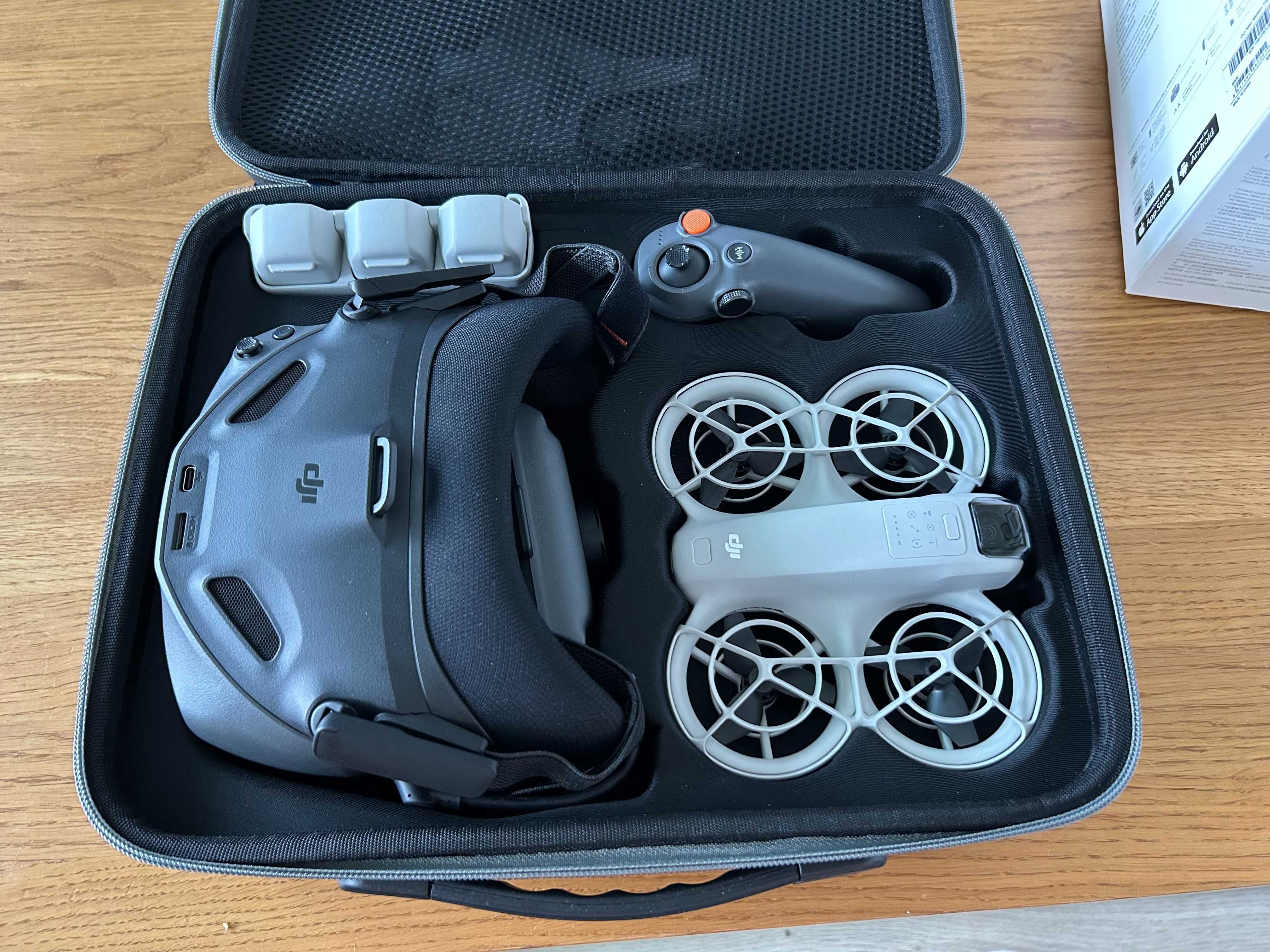 Dron DJI NEO Motion Fly More Combo