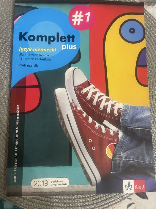 Komplett plus 1 podrecznik do jez niemieckiego