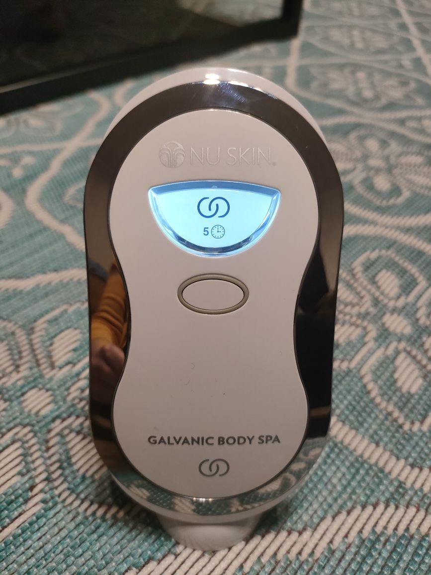 AgeLOC Galvanic Body Spa NU SKIN